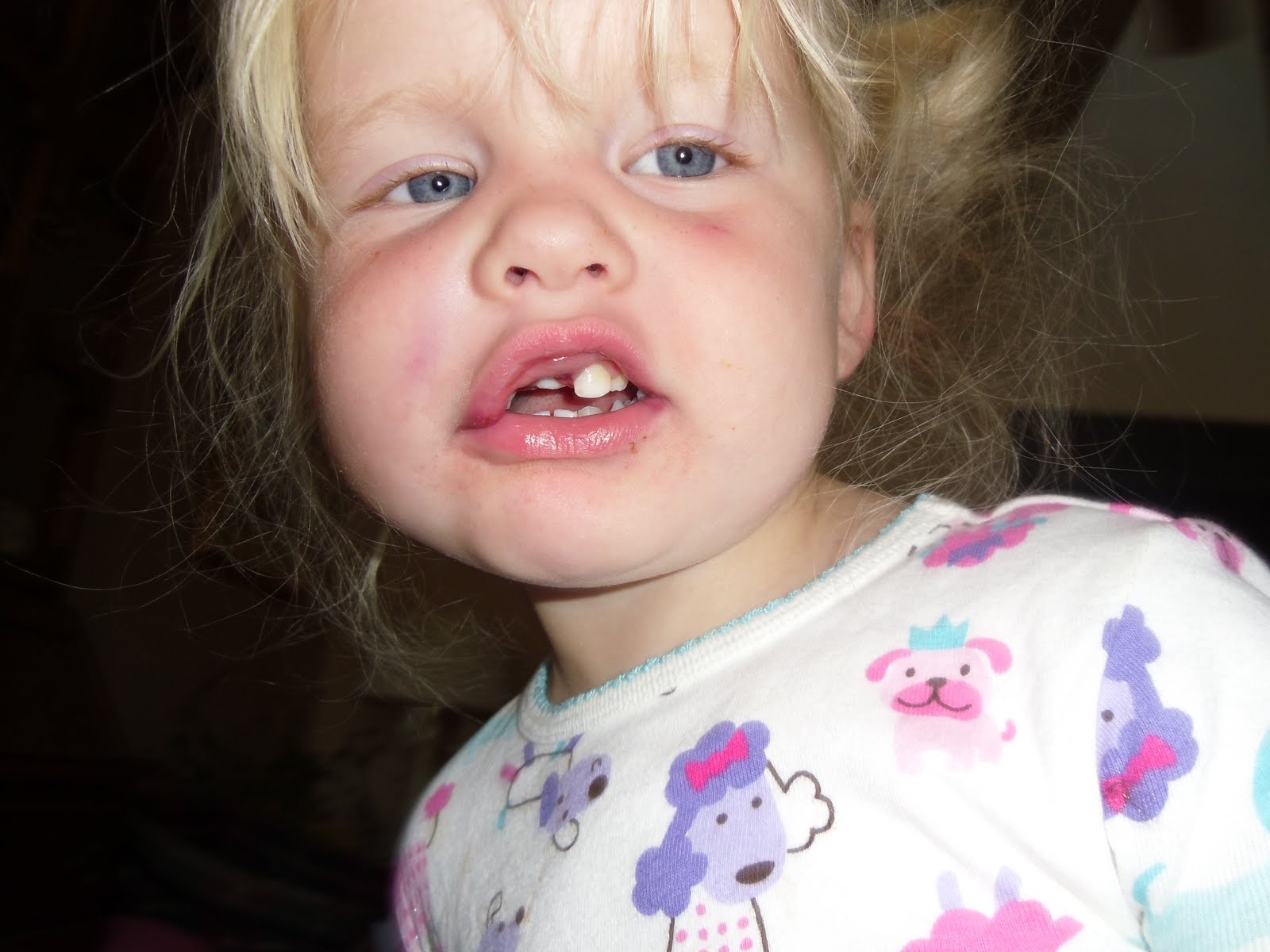 Ameroonie Designs Mangled {Momday}