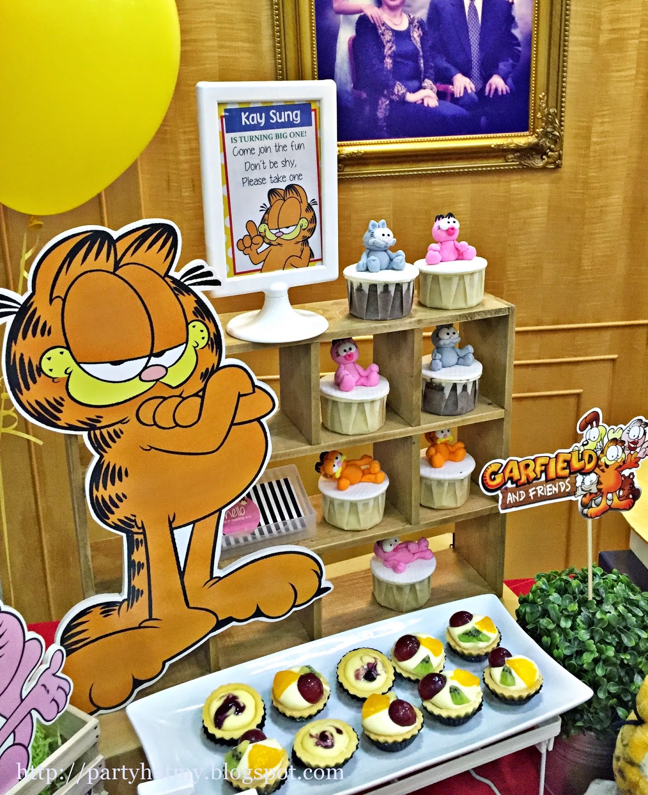 Party Hat: Kay Sung 1st Garfield Birthday + Chinese New Year