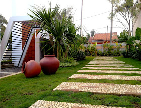 bagus taman minimalis di lahan sempit