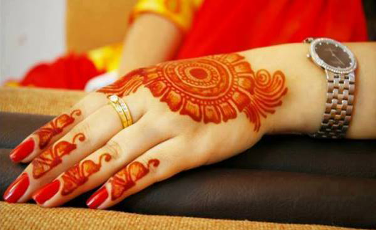 Mehndi Page: Beautiful Henna design - Beautiful Hand