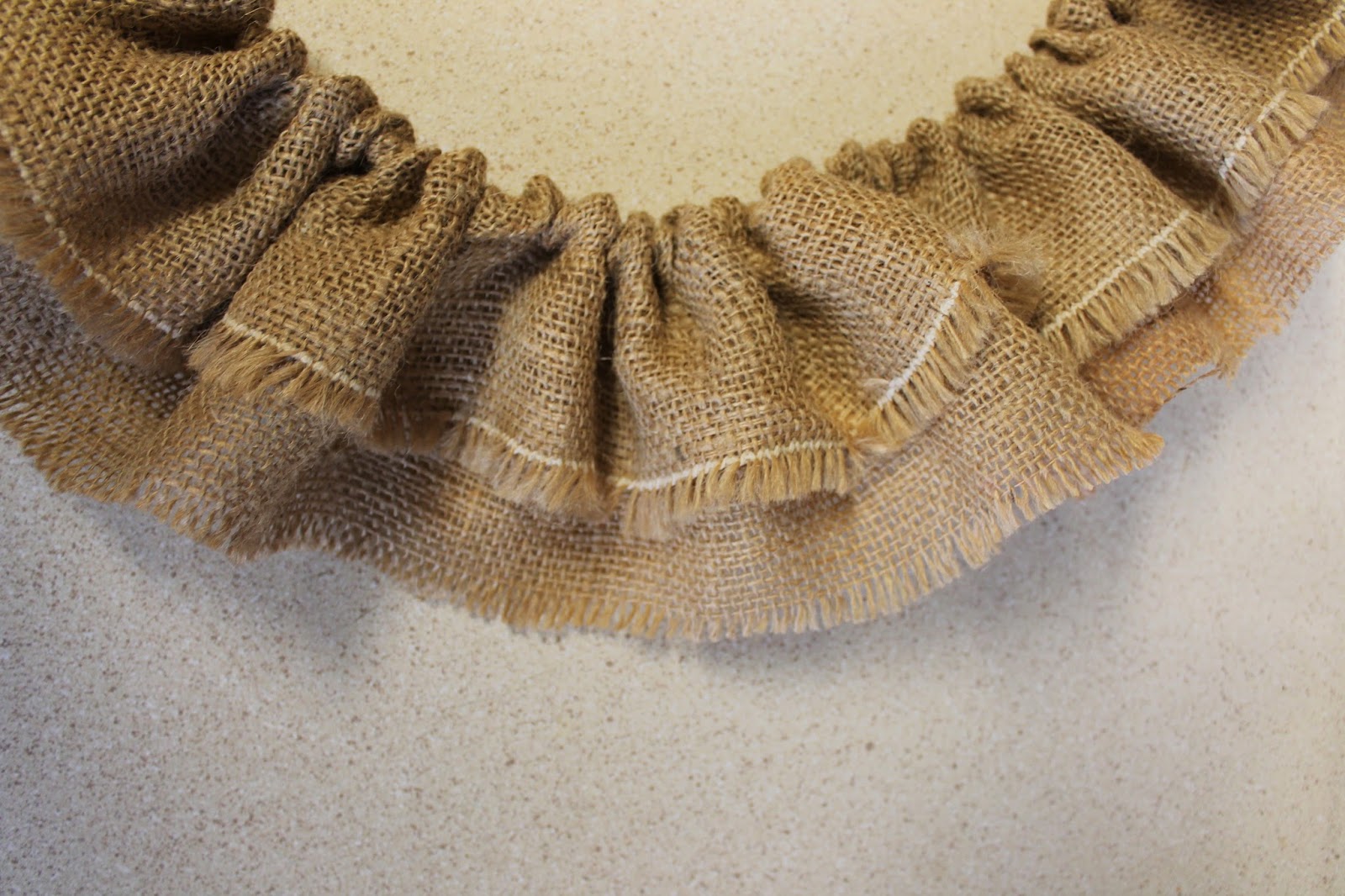  How To Burlap Ruffled Wreath