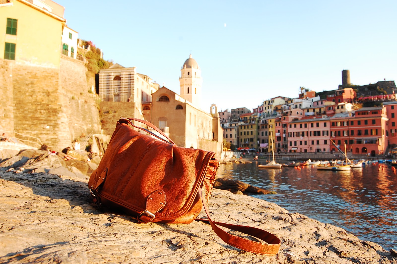 It takes brains to be brief: The Colors of Italy