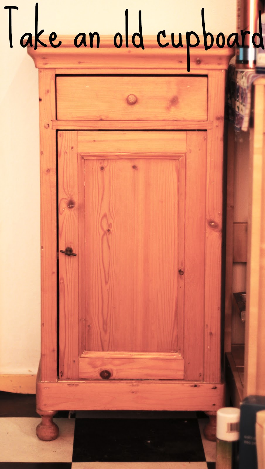 UPCYCLING DIY Old Vintage Cupboard