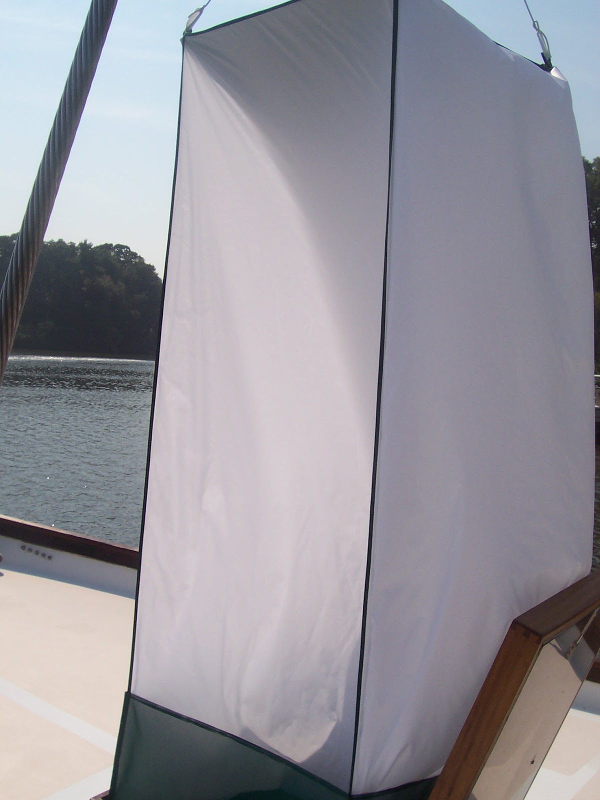 Phoenix's Flight 4Way Wind Scoop