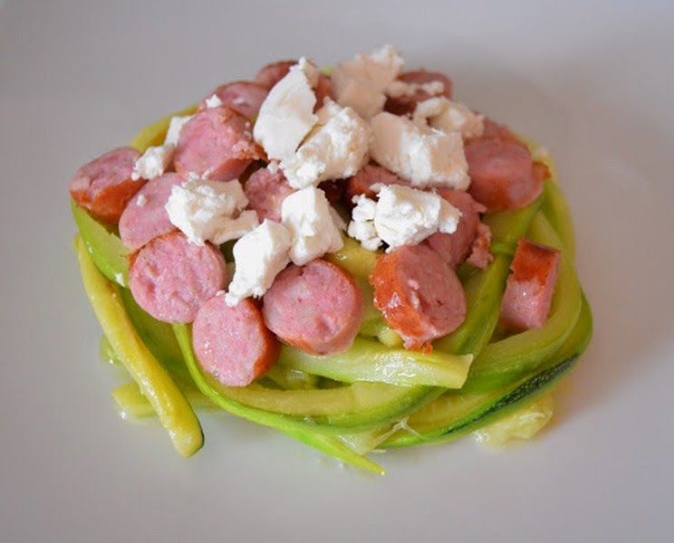 Tallarines De Calabacín Con Salchichas
