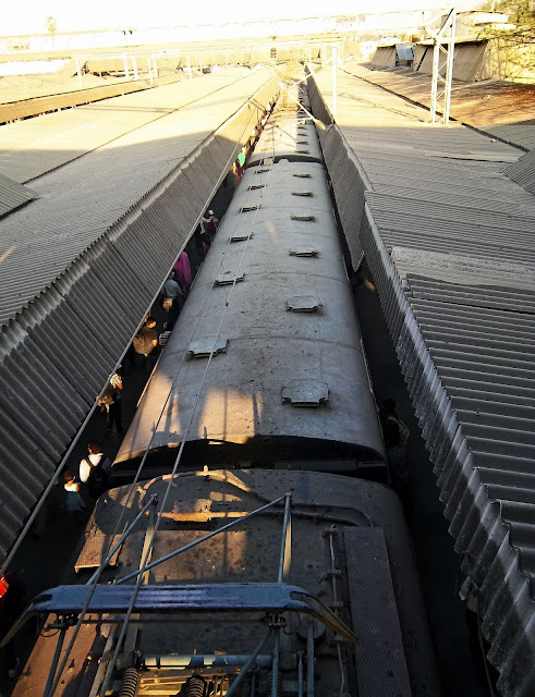 roof of train with platforms