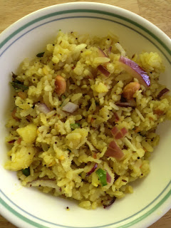 Batata Poha ,avalakki Oggarane,Potato Avalakki,seasoned rice flakes,avalakki uppittu