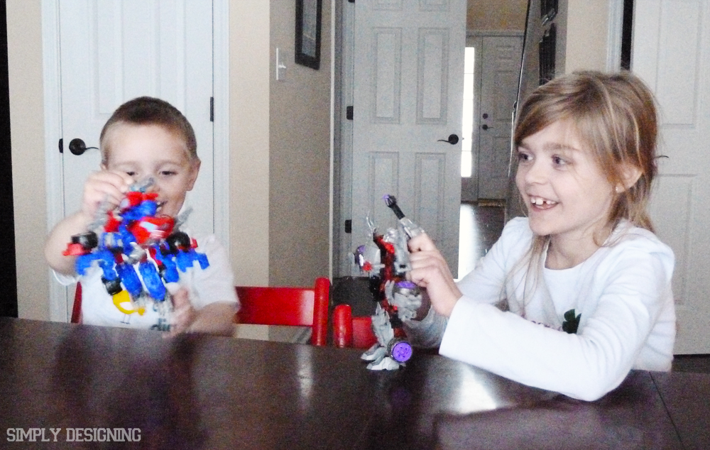 kids+playing | New Favorite Building Toys #ConstructBots | 11 |