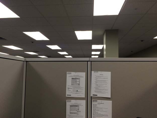 16 Photos That Will Annoy The Perfectionist In You - Lights that are wrong. Just wrong. 16 Photos That Will Annoy The Perfectionist In You - Lights that are wrong. Just wrong.