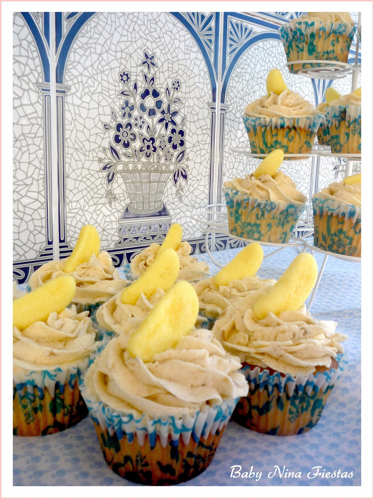 Baby Nina Fiestas Cupcakes de plátano para Tiago