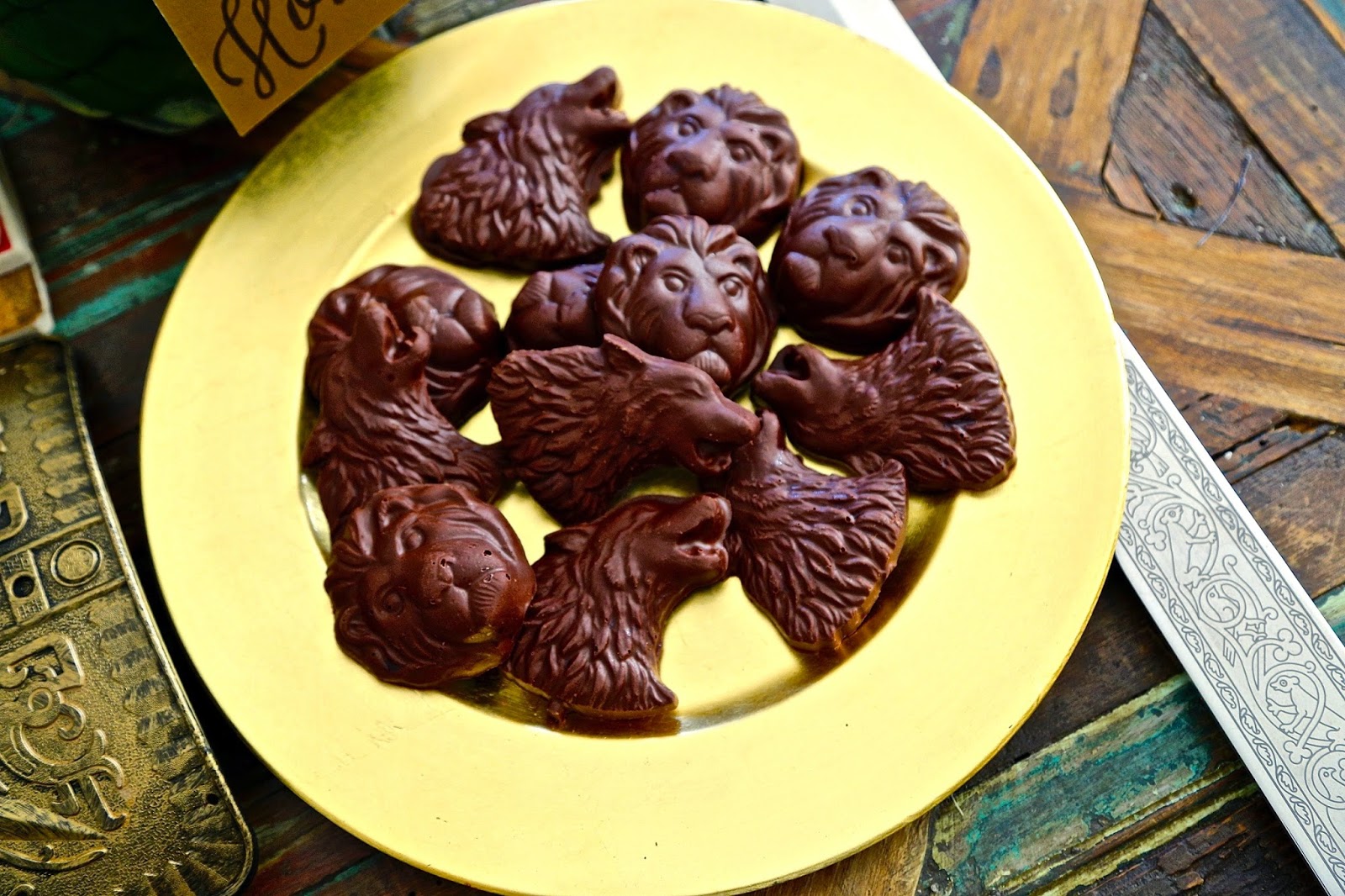 A Game of Thrones Party, Part 2 The Food & Drink Noble Hostess