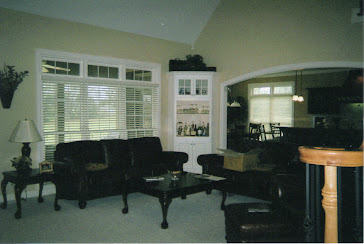 Glen Oaks Living Room Before Picture