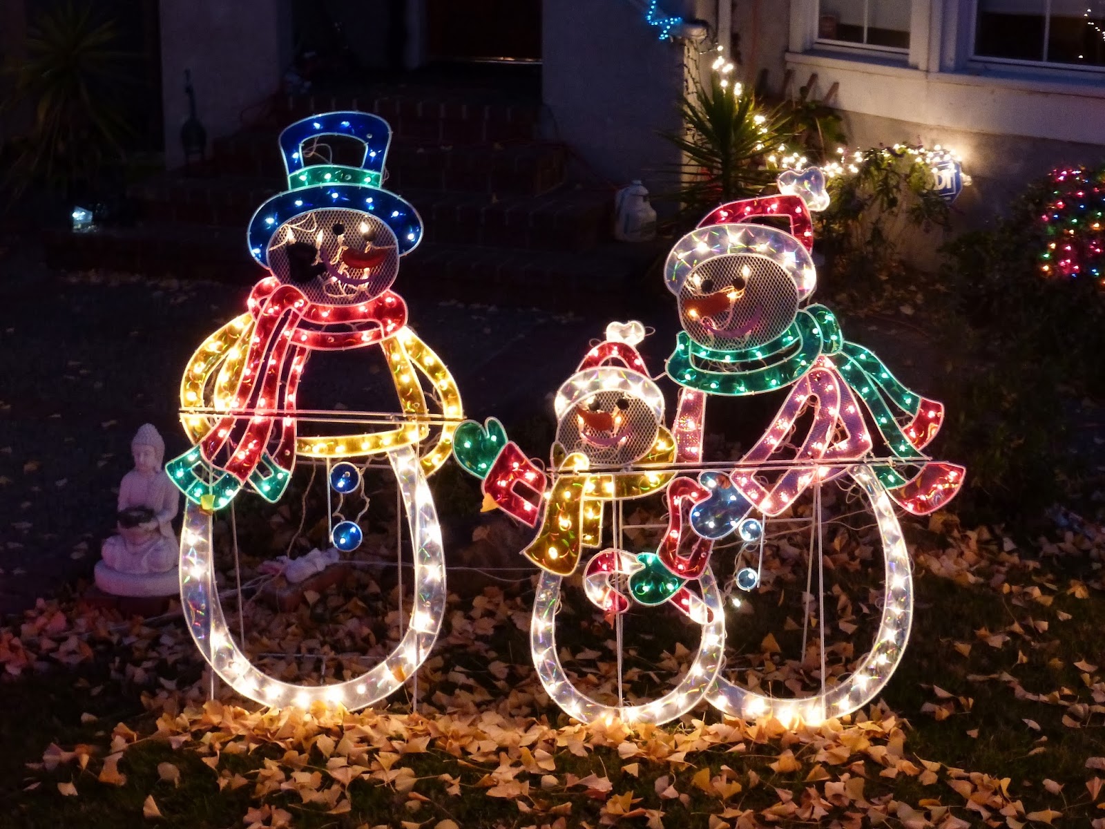 Bilbo from California A visual diary Christmas Tree Lane, Alameda