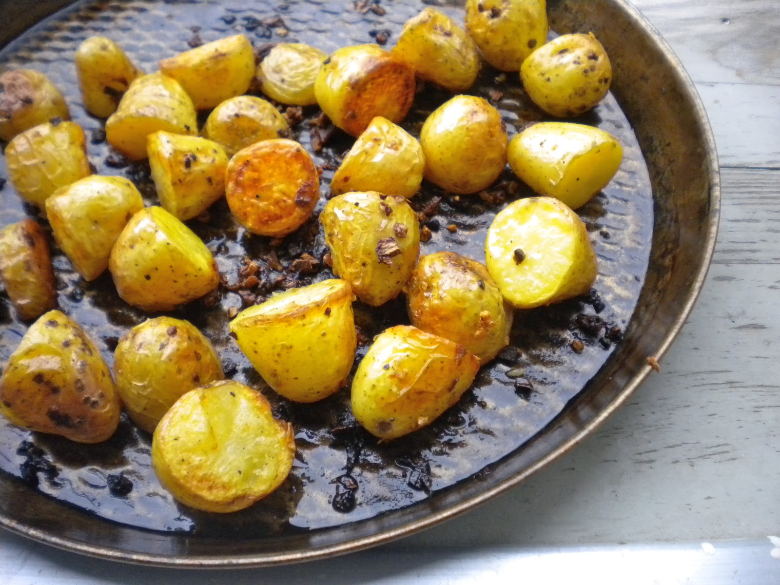 Kitchen Cactus Garlic Roasted Potatoes