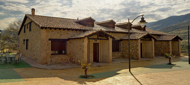 Apartamentos Rurales Senderos del Jerte