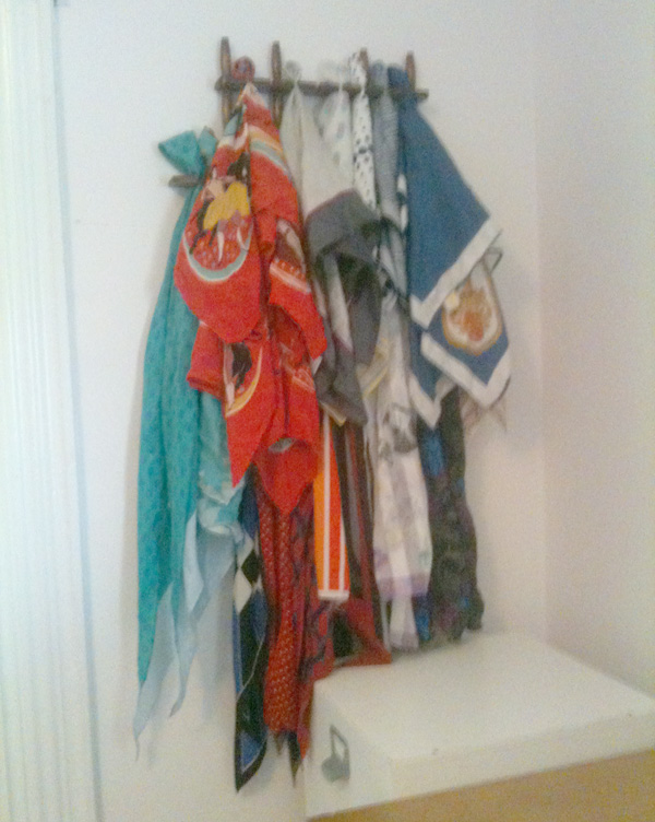 DIY scarf hanger, scarf, rack, display, organizer, wall