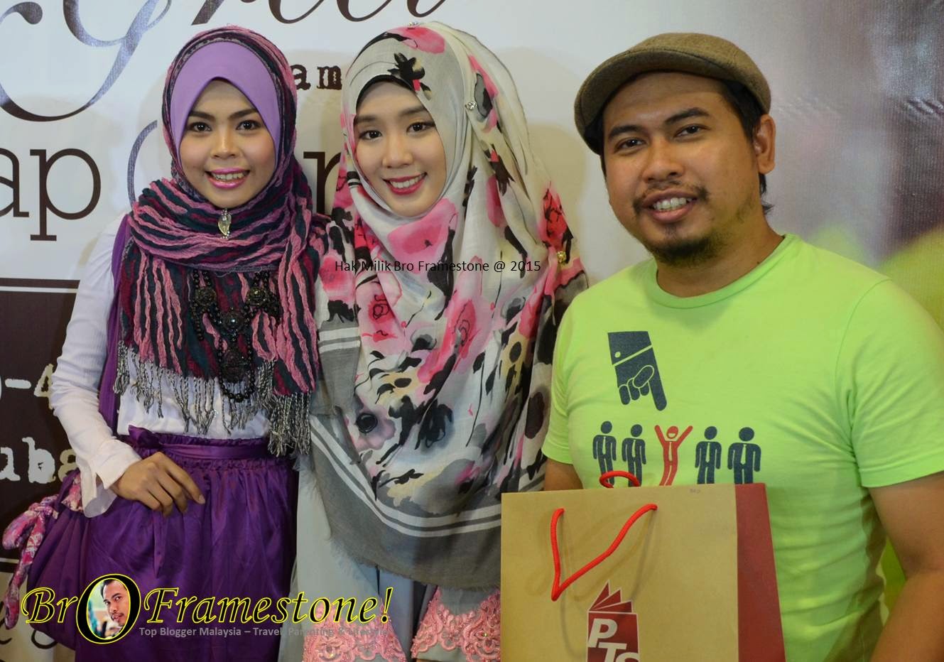 Gambar Blogger Bersama Felixia Yeap (Rara) dan Pelancaran Buku #AmoiBerhijab Gambar Blogger Bersama Felixia Yeap (Rara) dan Pelancaran Buku #AmoiBerhijab