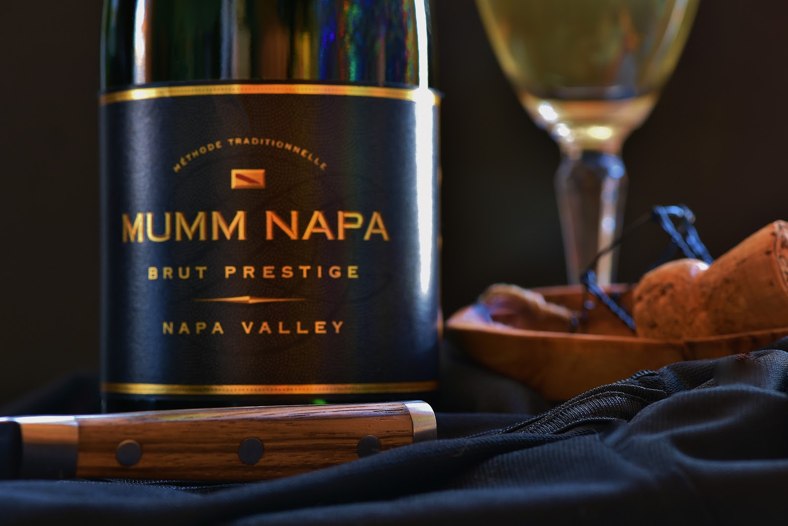 New Hampshire Wineman MUMM Napa Valley Brut Prestige Sparkling Wine
