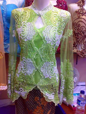 clasic kebaya