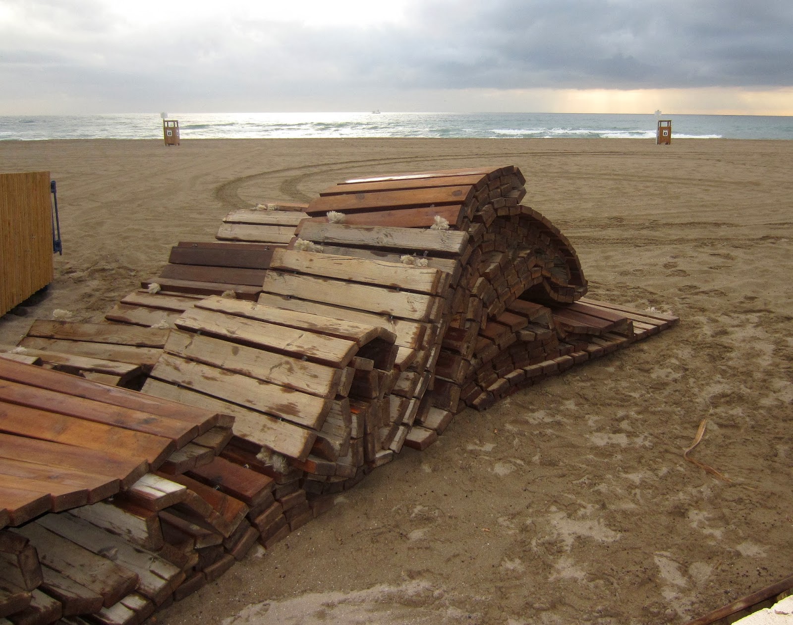 Mitchell is Moving: Fuengirola Rolls Up The Sidewalks