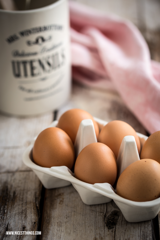 Dark and Moody Food Photography Eier #darkandmoody #foodphotography #eier