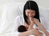Kesehatan Ibu dan Anak (KIA) Menyusui Menjadikan Payudara Tetap Sehat