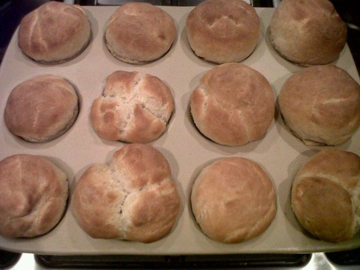 My Pampered Life Bread Rolls in the Stoneware Muffin Pan