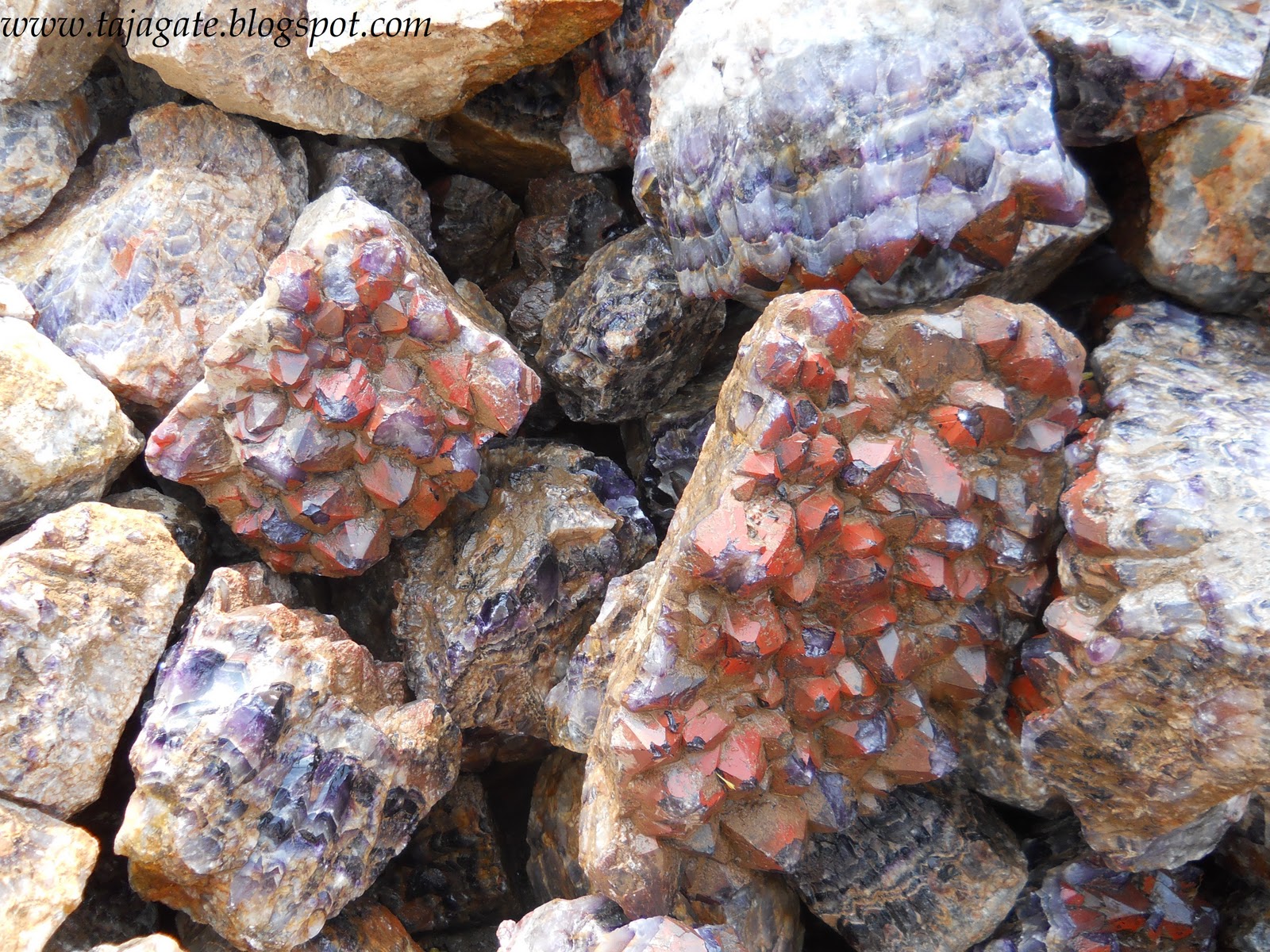 PEBBLES STONE MANUFACTURER: ROUGH AGATE STONE