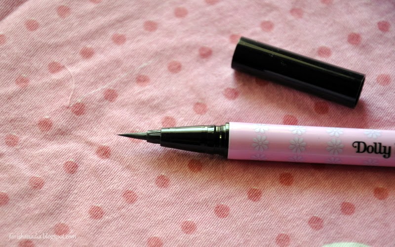 Dolly Wink Liquid Eyeliner in Deep Black Review Farisha Nadia
