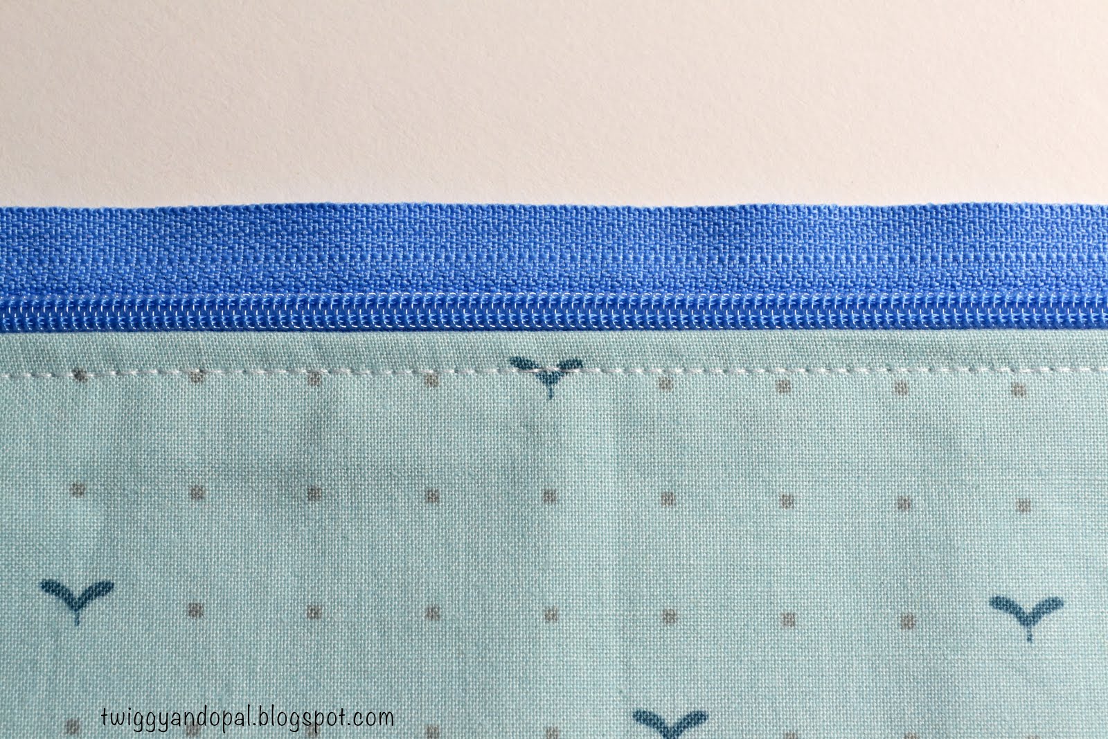 Twiggy and Opal Glue Basting A Zipper Tutorial