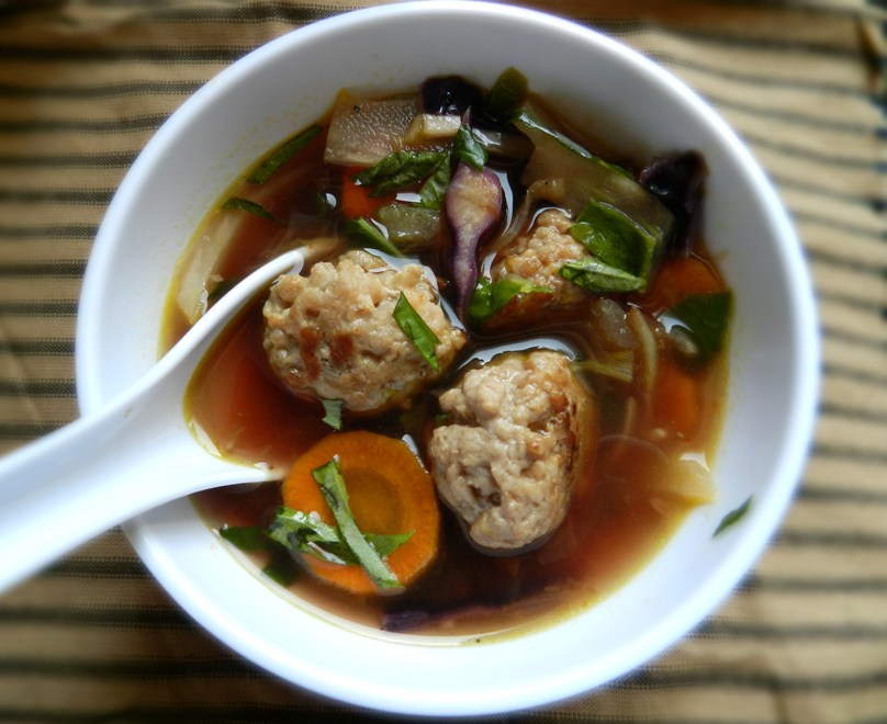 Kale Eats: Vietnamese Meatball Soup