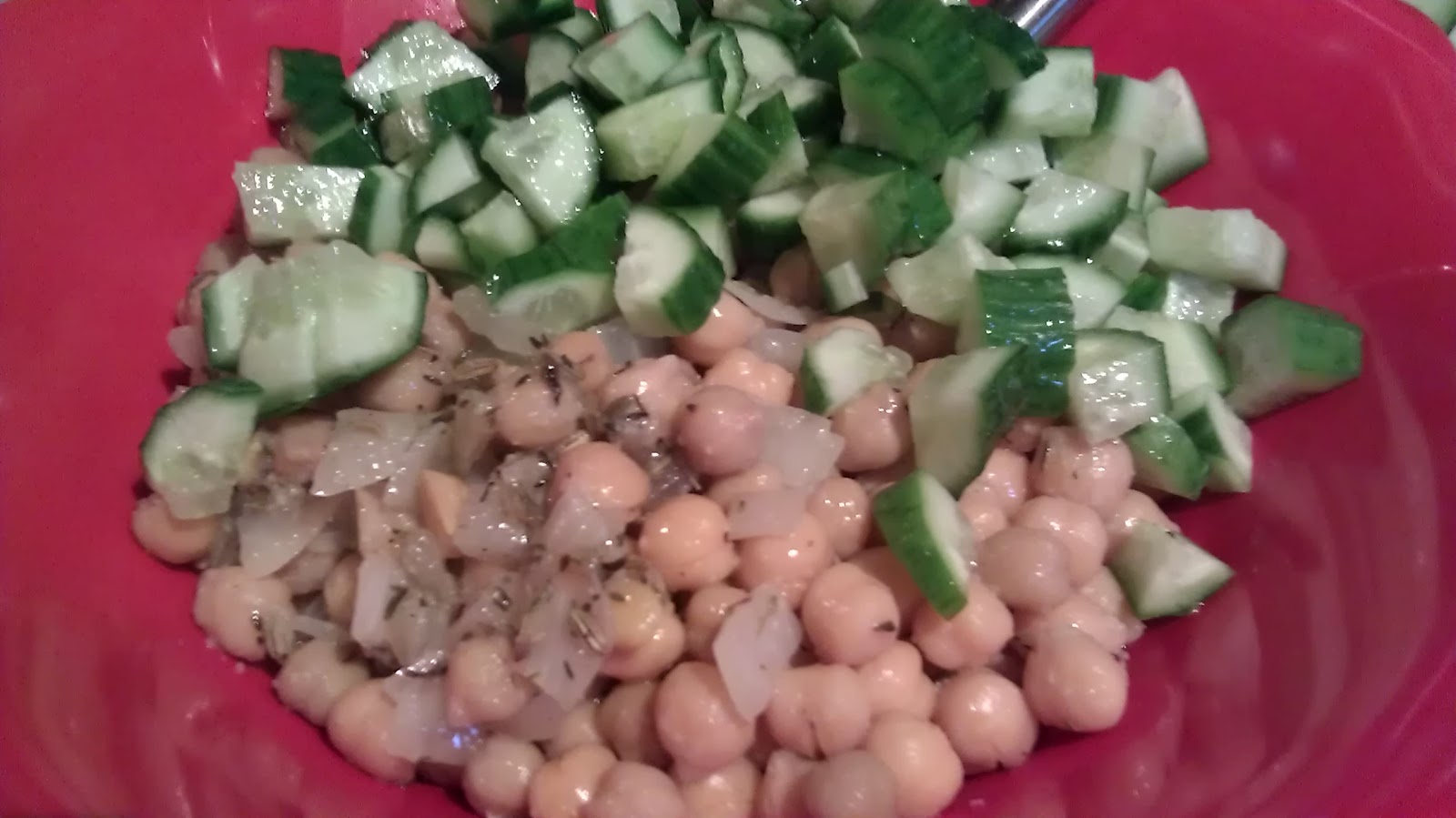 Kūlia cooks! Garbanzo bean and cucumber salad for a hot summer day