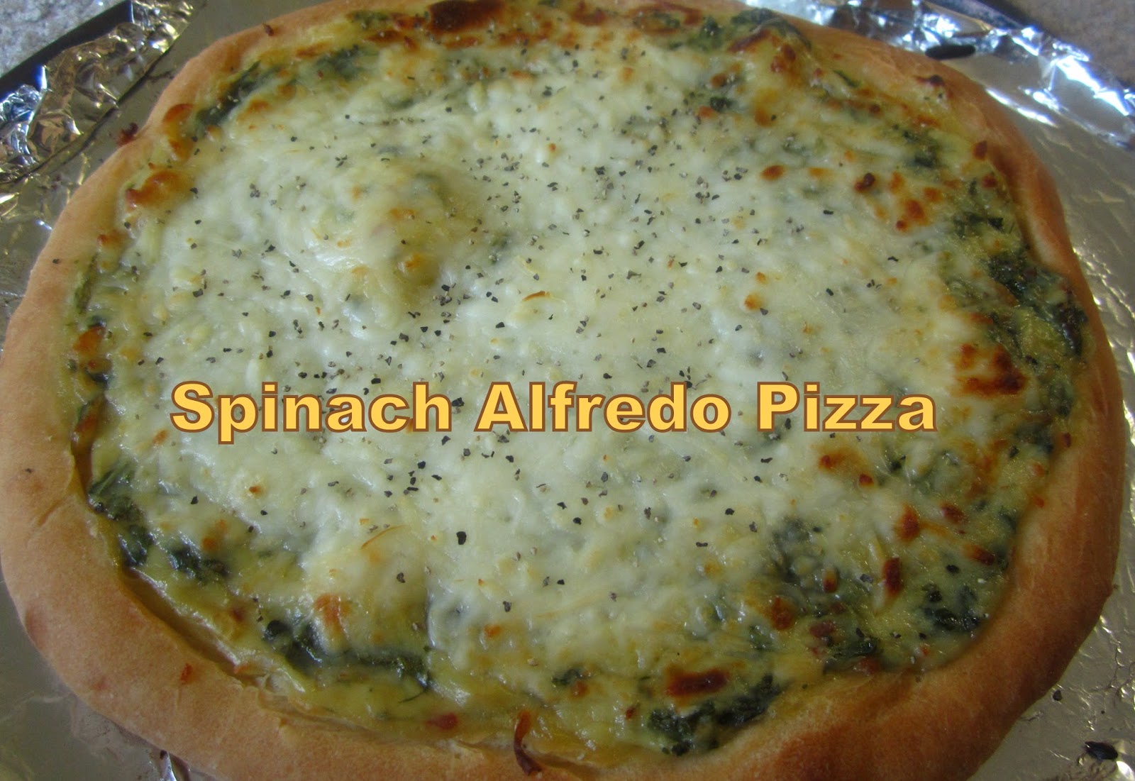 Foodie !! Spinach Alfredo Pizza