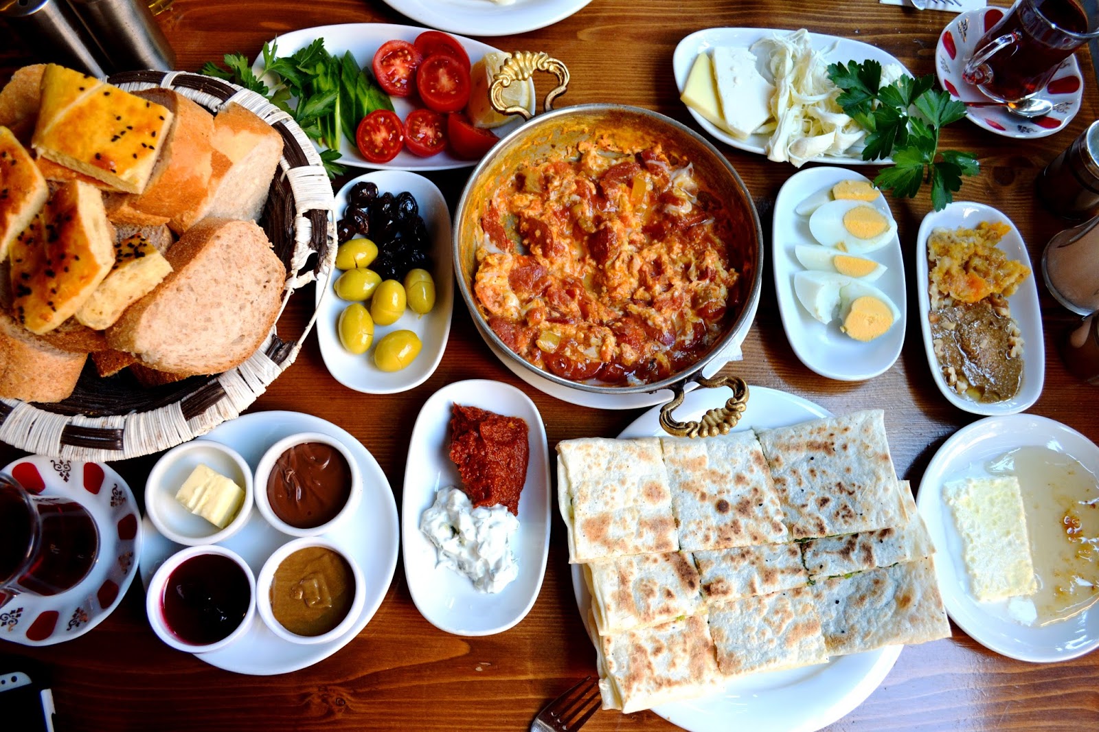 TURKEY 10 things you must eat in Istanbul • The Cutlery Chronicles