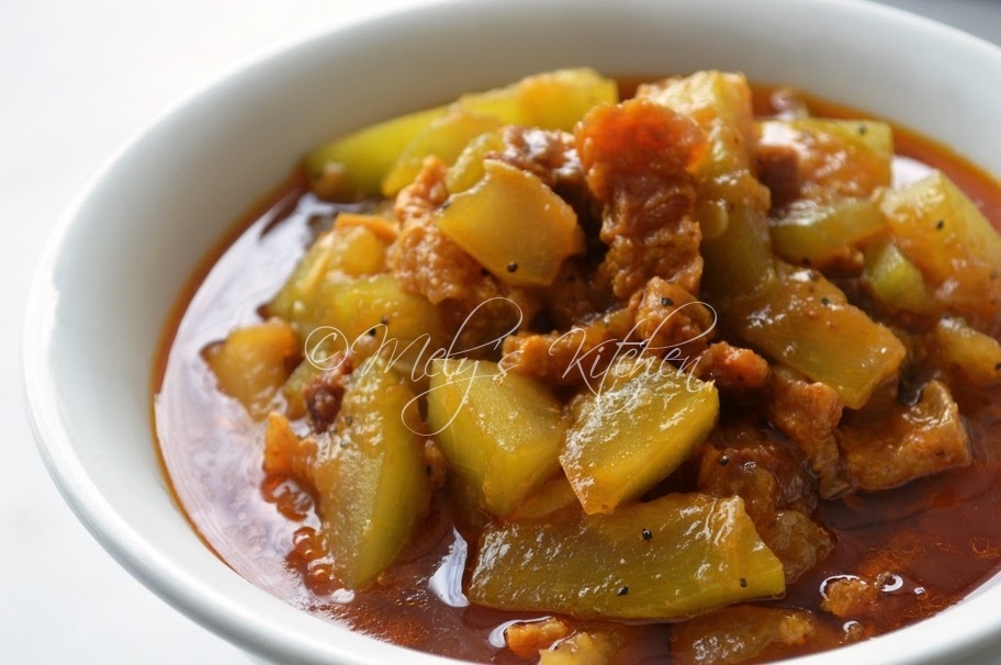 Mely's kitchen Sauteed Bottle Gourd