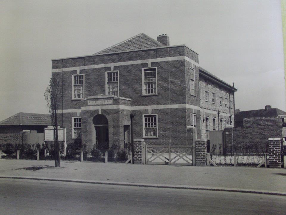 Pin by Pauline Finnegan on liverpool home Liverpool home, Liverpool