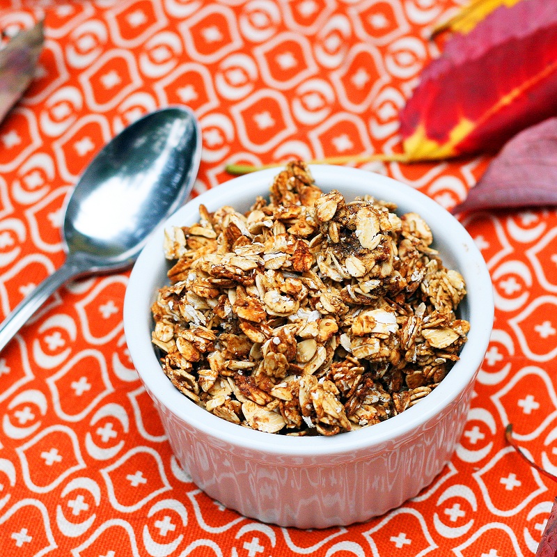 Mix it Up Molasses Granola
