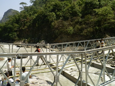 traversee d'un pont en construction !