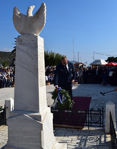 Χρειαζόμαστε περισσότερη σεμνότητα και σοβαρότητα και λιγότερη αλαζονεία και φαίνεσται… …