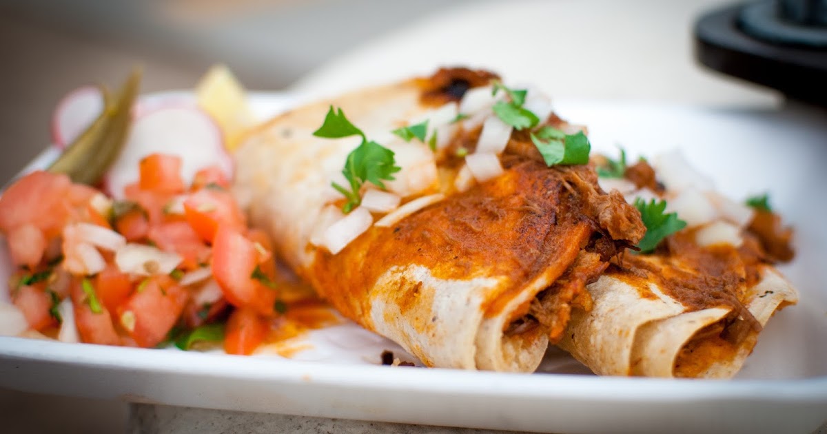 Marlin Salazar Photography Chiva Torta and a Chamango