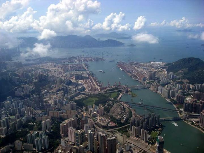 ஹொங்கொங் நகரத்துக் காட்சி  Hong%2BKong%2BCity%2B-%2BAwesome%2BPhotos%2B%252813%2529.JPG?Hong-Kong-City---Awesome-Photos...?Hong-Kong-City---Awesome-Photos..