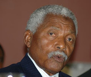 MZEE+RUKSA.bmp