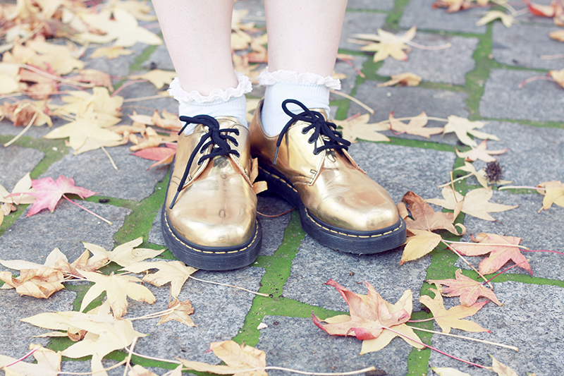 golden dr martens topshop socks