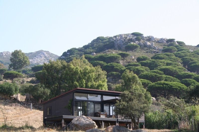 TARIFA BEACH HOUSES The Boston Beach House (Sleeps 2/4) and the Wallpaper House (Sleeps 6)