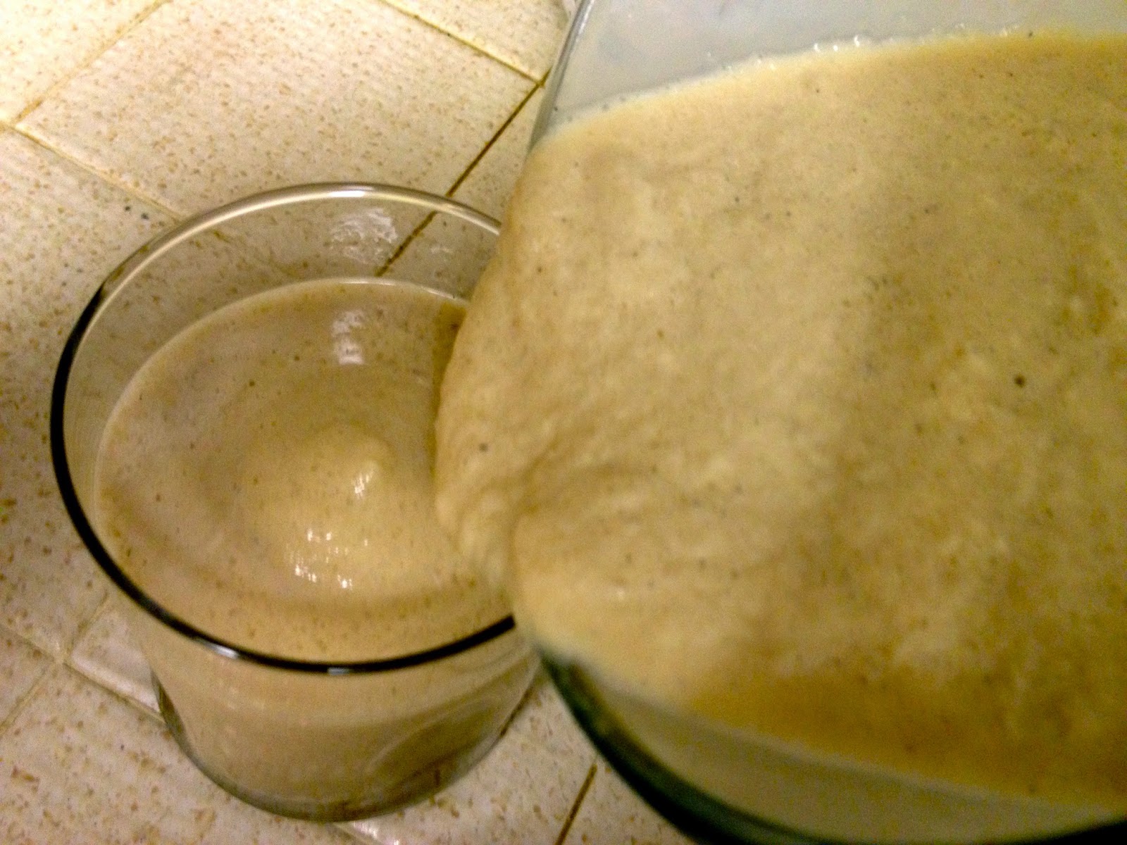 The Famous Hummer Cocktail (Kahlua, Rum, and Vanilla Ice Cream)