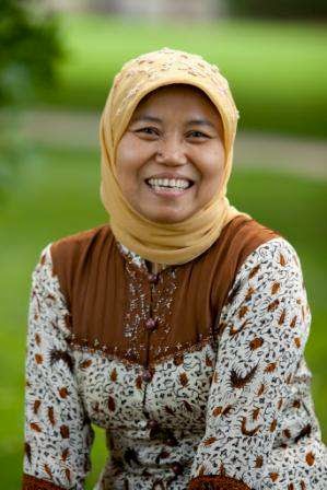 46+ Tri Mumpuni Background