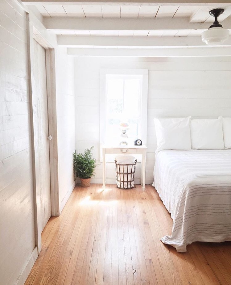 The Simple Cottage The downstairs bedroom