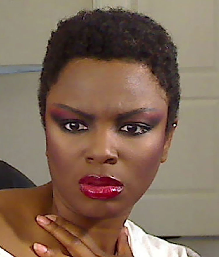 Grace Jones eat ya heart out!