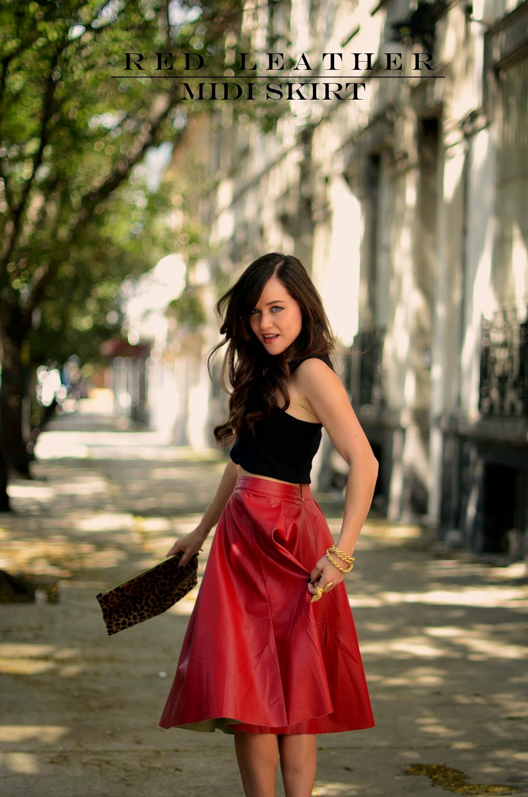 Red leather midi skirt. MODA CAPITAL