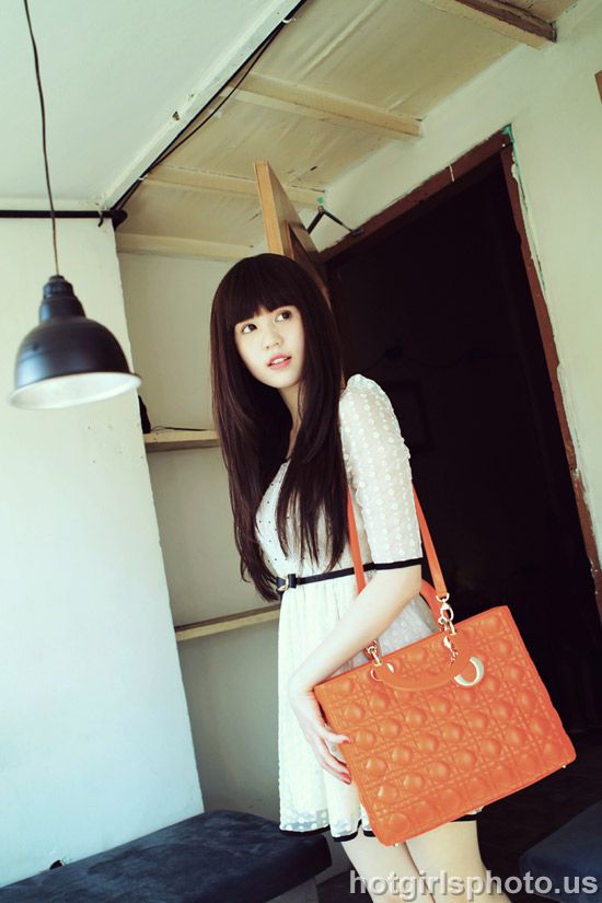 [Image: aaaa_0004.jpg]